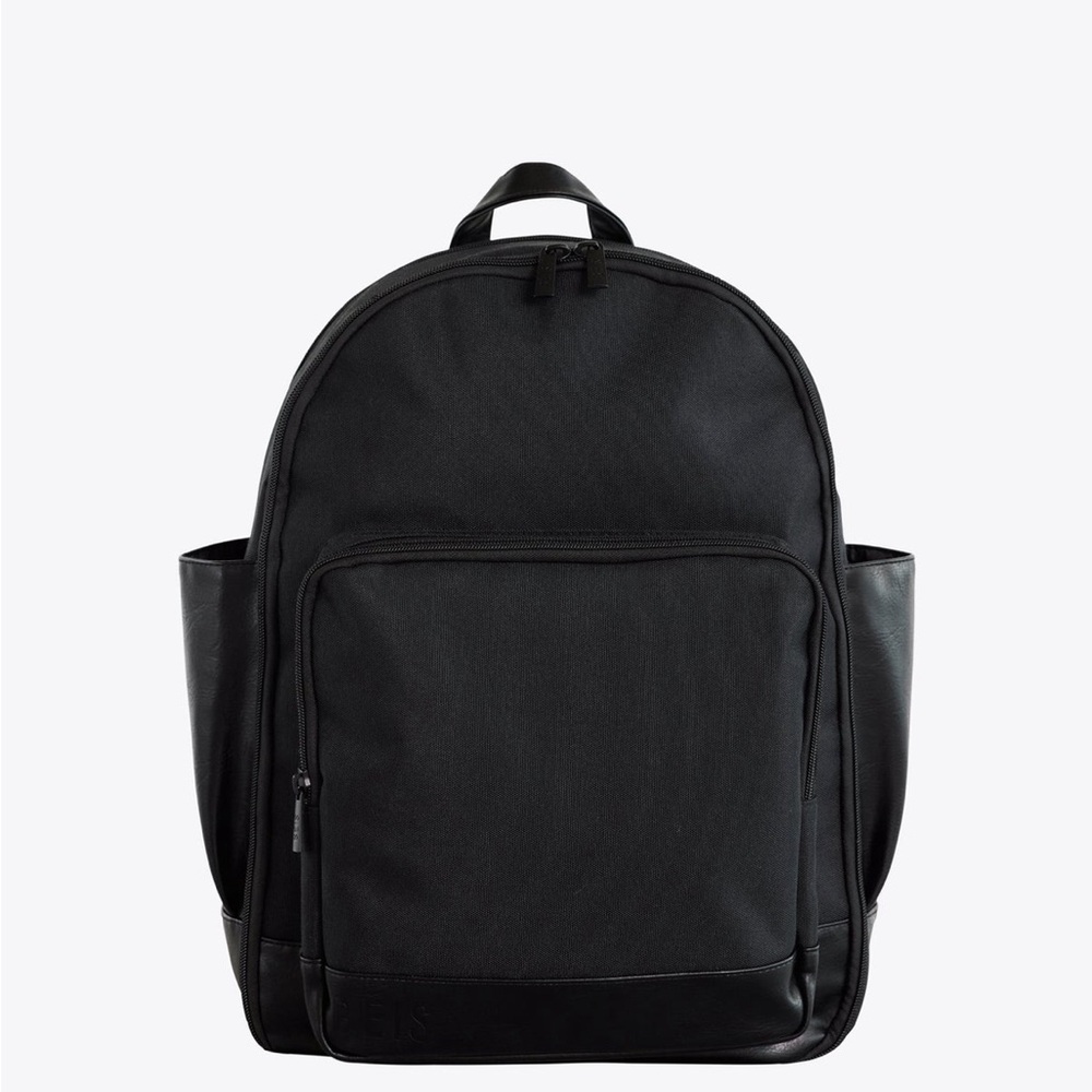 BEIS Black Backpack with Adjustable Straps and Structured Shape